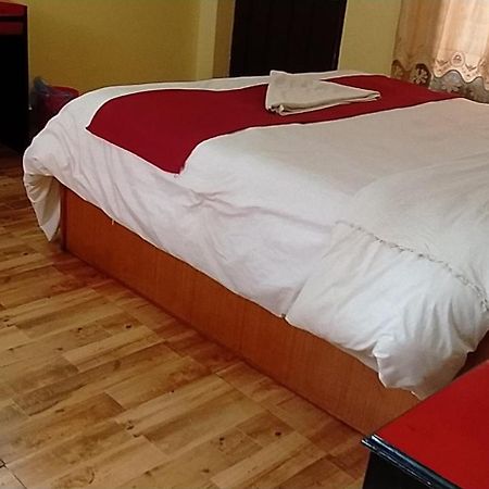 Hotel Plaza Nepal Pokhara Bagian luar foto