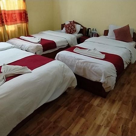 Hotel Plaza Nepal Pokhara Bagian luar foto
