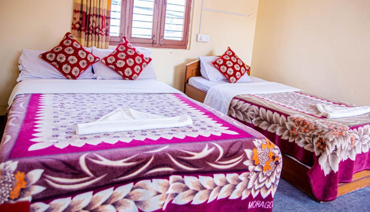 Hotel Plaza Nepal Pokhara Bagian luar foto