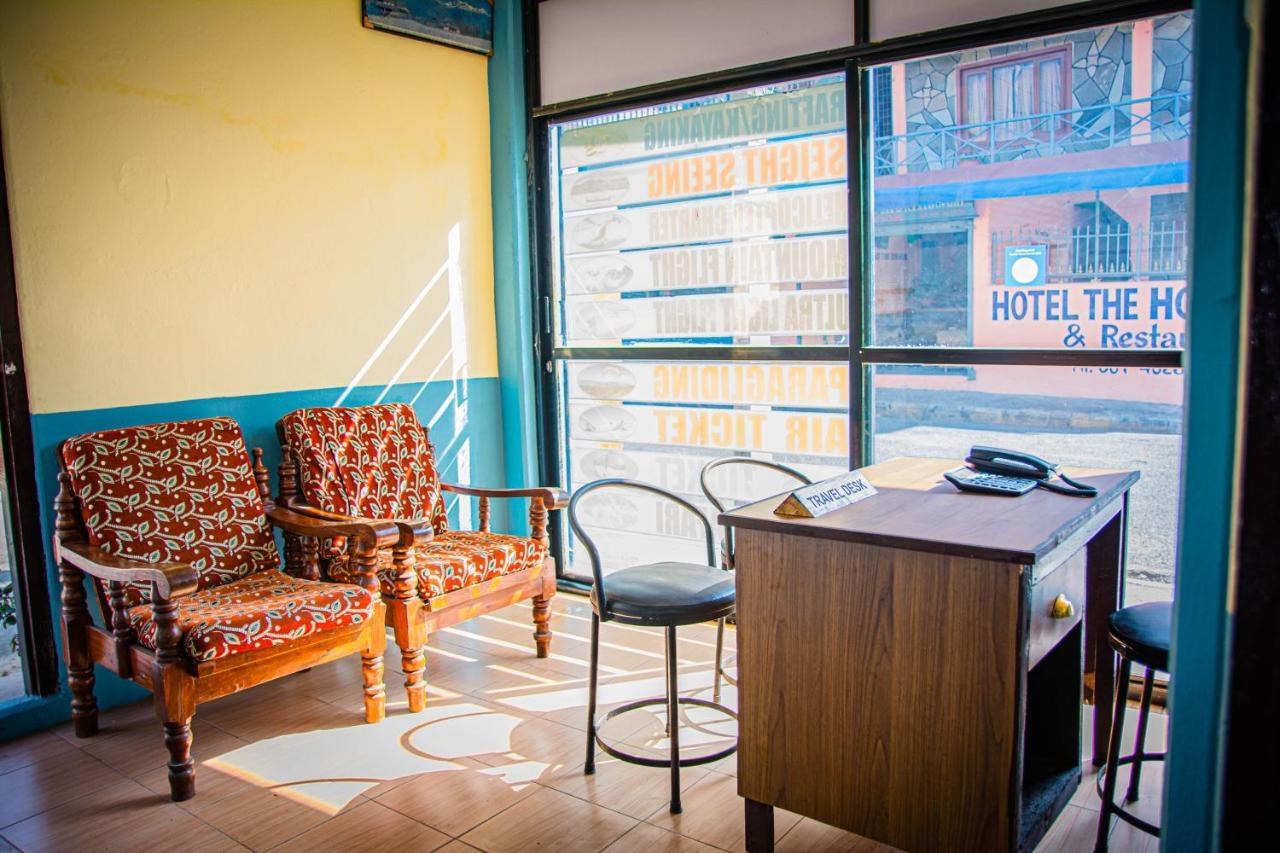 Hotel Plaza Nepal Pokhara Bagian luar foto