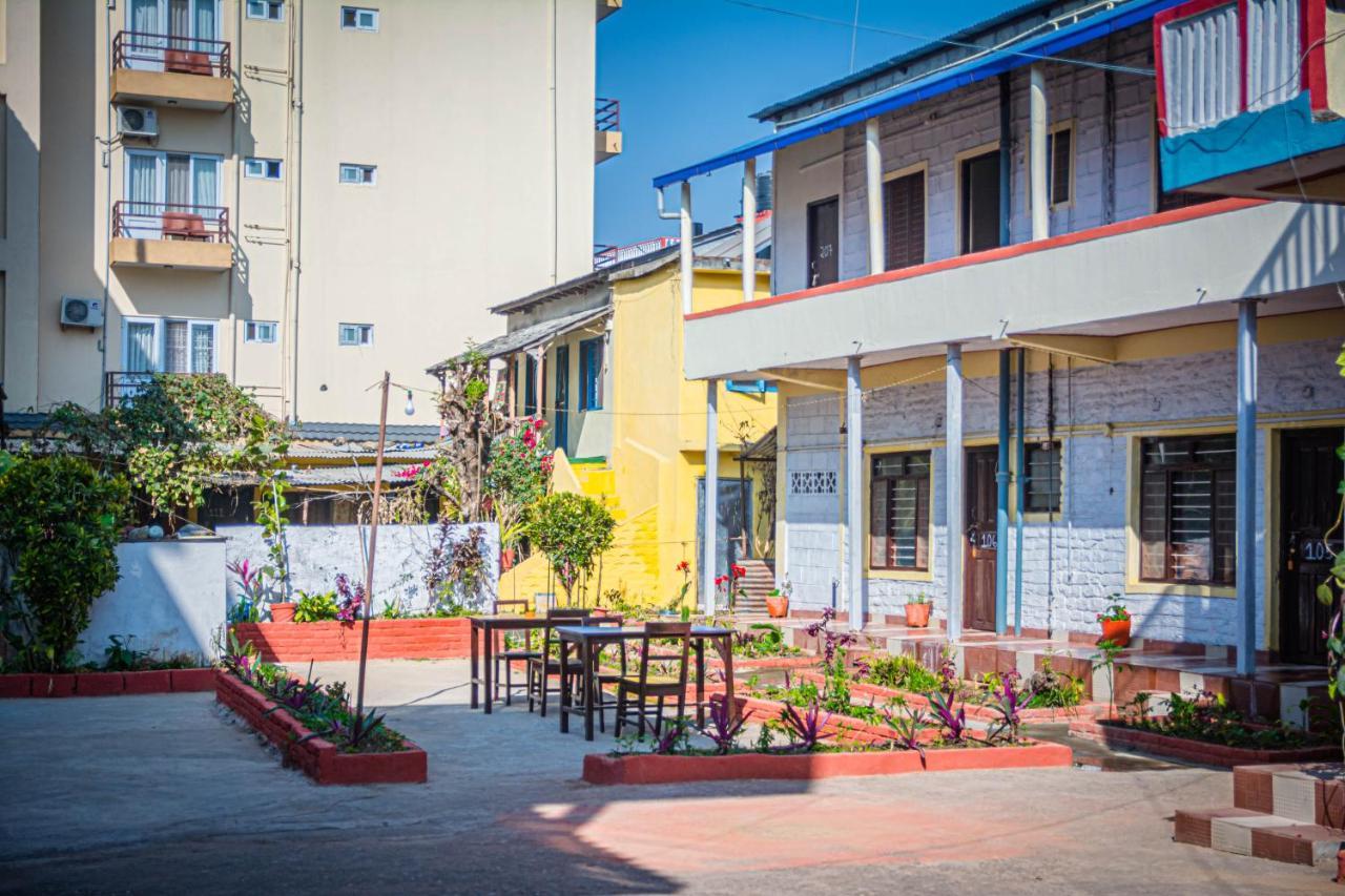 Hotel Plaza Nepal Pokhara Bagian luar foto