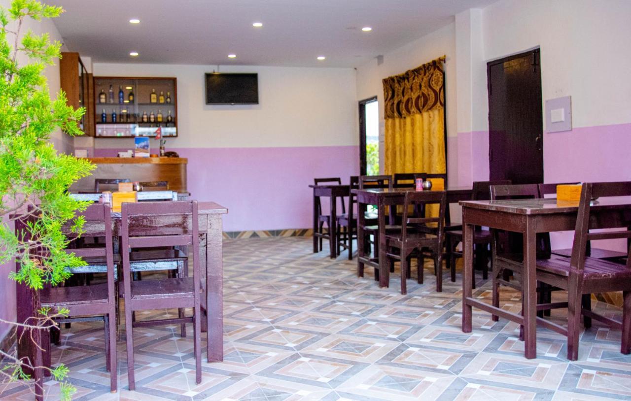Hotel Plaza Nepal Pokhara Bagian luar foto