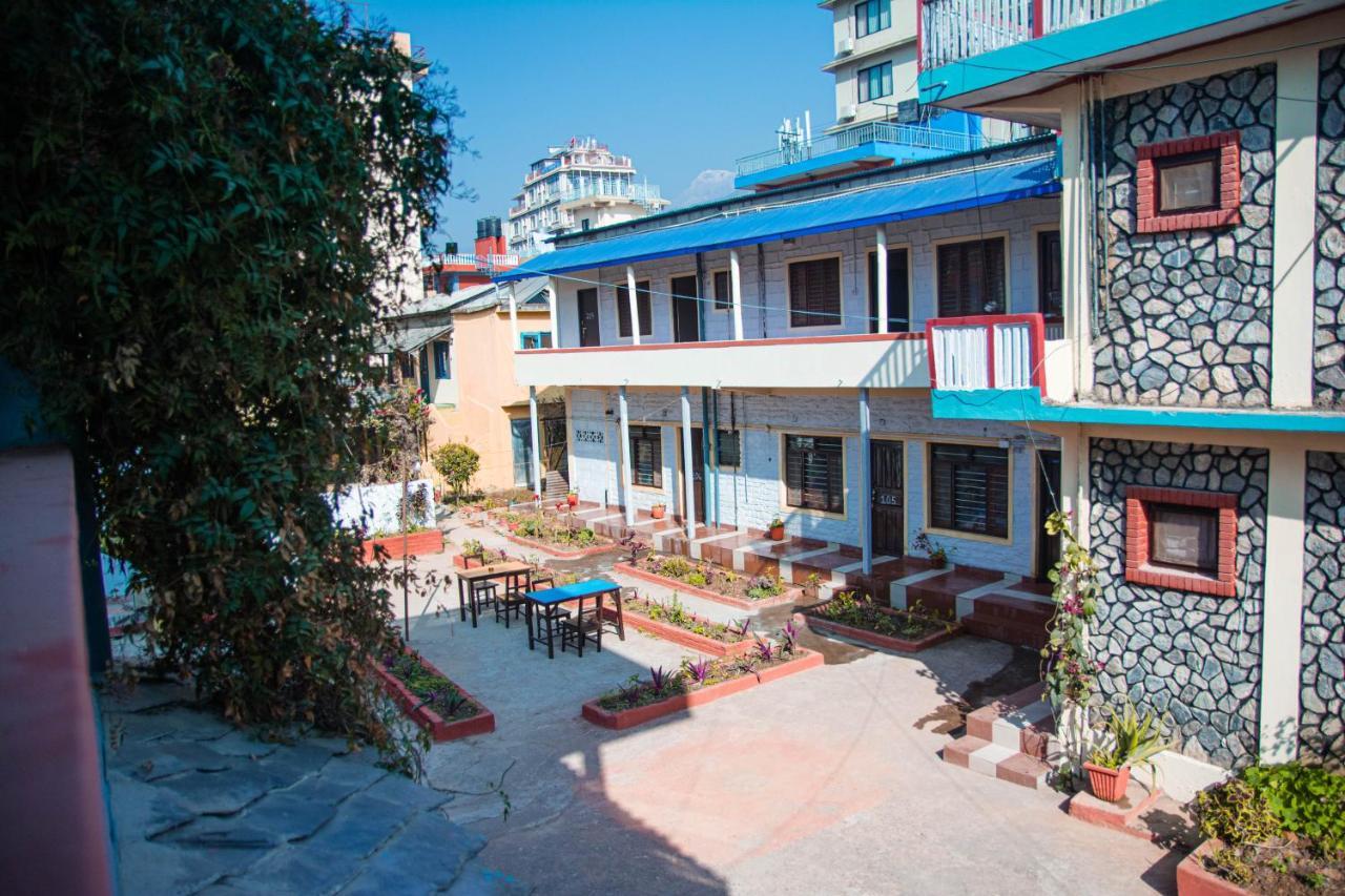 Hotel Plaza Nepal Pokhara Bagian luar foto
