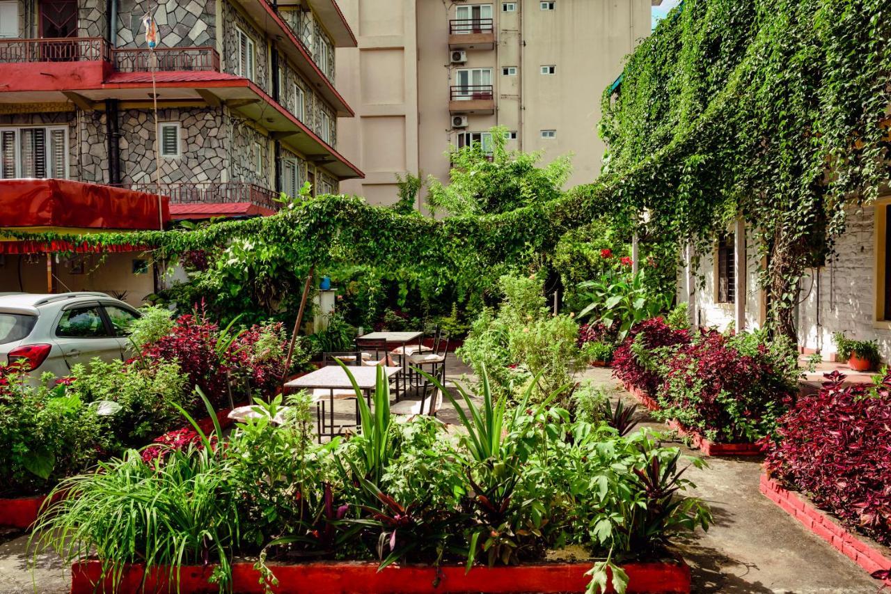 Hotel Plaza Nepal Pokhara Bagian luar foto